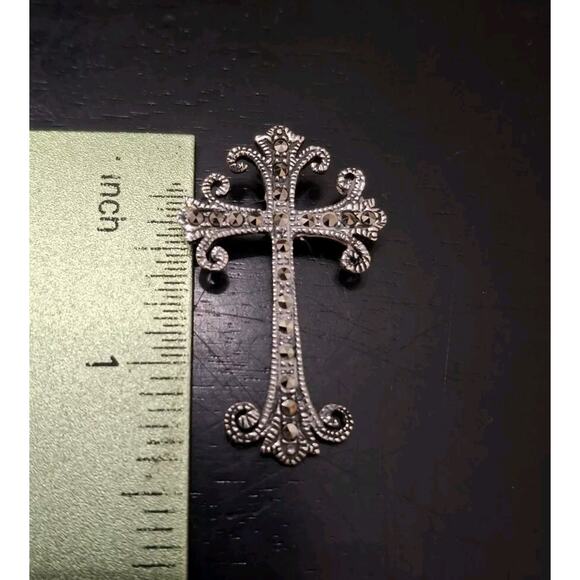 Sterling Silver And Diamond Cross Pendant - Picture 1 of 3